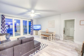 BRAND NEW!Laketown Wharf 233! Beautiful 3 BD, Great Amenities, And Great Location